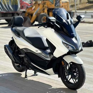 <span class=keywords><strong>Scooter</strong></span> Cruiser a Benzina Honda Forza 350 Usato, 350cc Raffreddato ad <span class=keywords><strong>Acqua</strong></span>, Moto di Lusso per Touring, Oltre 80km/h - Product Image 3
