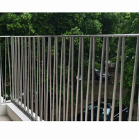 Nouvelle maison balcon extérieur forme triangulaire Tube Vertical balustrades poncé mat 304 acier inoxydable rampe d'escalier main courante