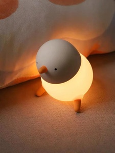 Vente flash Lampe de nuit LED rechargeable en gel de silice en forme de coquille d'œuf en ABS, lumière blanche chaude à intensité variable, lampe de chevet pour chambre d'enfant - Product Image 3