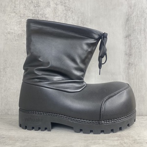 2024 scarpe firmate in pelle da <span class=keywords><strong>uomo</strong></span> di alta qualità da <span class=keywords><strong>uomo</strong></span> in Alaska nera bassa <span class=keywords><strong>neve</strong></span> stivale firmato - Product Image 1