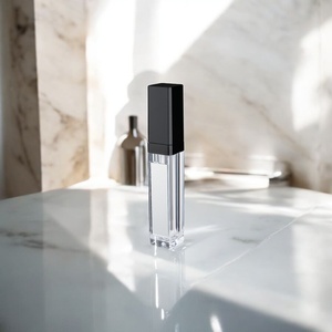 Tubes de gloss à lèvres avec lumière LED et miroir, vente en gros - Product Image 2