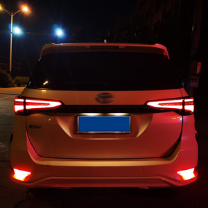 Conjunto <span class=keywords><strong>de</strong></span> Luces Traseras LED para <span class=keywords><strong>Toyota</strong></span> <span class=keywords><strong>Fortuner</strong></span> 2016-2024, Actualización con Animación Dinámica <span class=keywords><strong>de</strong></span> Encendido - Product Image 4