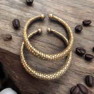 Conjunto de 4 brazaletes bohemios de latón africano, brazalete de joyería de latón estilo boho de forma única. - Product Image 6