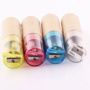 Ensemble de dessin en bois naturel personnalisé avec 6 mini crayons de couleur, kit cadeau pour enfants avec taille-crayon - Product Image 4