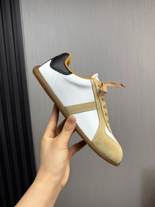 Alexander Unisex, Zapatillas Retro Bajas Mc. Blancas y Grises de Material Mixto con Suela de Goma, Calzado Casual con Cordones para Street Queen - Product Image 3