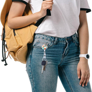 Porte-clés rétractable transfrontalier à motif floral - Mignon, pour infirmière, anti-perte et antivol, à tirage facile - Product Image 4