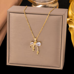 Vielseitiges High-End Bell Zubehör Damen Edelstahl Kreuz kette Schlüsselbein Kette Halskette Zirkon Nische Design New Style - Product Image 6