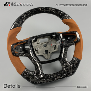 Volante Personalizado de Fibra de Carbono Forjado en Plata con Empuñaduras Marrones para Chevrolet Silverado 1500 RST LT ZR2 4x4 Suburban 2019-2026 - Product Image 3