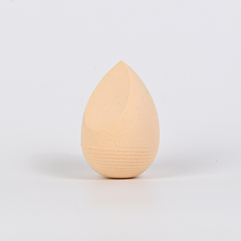 Ribbed water drop cut beauty sponge