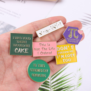 Broche de conception créative avec phrase émotionnelle sur le thème des mathématiques et de la chimie, pour corsage, sac à dos, chemisier, cadeaux, bijoux de mode - Product Image 3