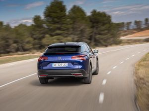 Venta al por mayor 2023 Citroen <span class=keywords><strong>C5</strong></span> X Hatchback 1,6 T 175hp 8AT 5 asientos coche de gasolina Citroen <span class=keywords><strong>C5</strong></span> X coche nuevo para la venta - Product Image 6