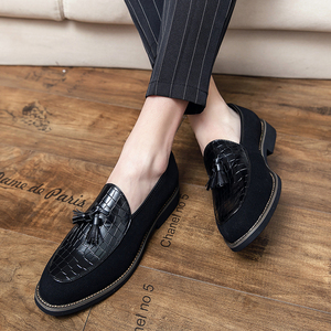 2025 Customized Men's Genuine Leather Casual <b>Pointed</b> <b>Toe</b> Loafers Easy Wear Retro Dress Wedding Shoes with <b>Flat</b> Feature - Product Image 2