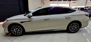 Voiture électrique 4 roues motrices BYD Seal 07 DMi 2025 - Product Image 4