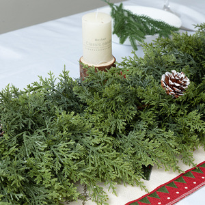 Guirlande artificielle en cèdre pour escalier, cheminée, décoration de table, 6 pieds, verte avec ruban doré et clochettes, décoration de Noël - Product Image 3