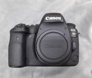 Appareil photo numérique d'occasion - Canon EOS <span class=keywords><strong>6D</strong></span> <span class=keywords><strong>Mark</strong></span> <span class=keywords><strong>II</strong></span> (boîtier seul) - Plein format FHD - Product Image 1