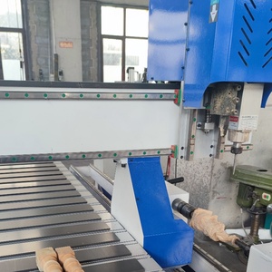 מכונת חריטה <span class=keywords><strong>CNC</strong></span> מסוג MT1325L מוסטנג 380V 3KW עם ציר ומנוע משולב, ומכונת עיבוד עץ מסוג מחרטה גשרית. - Product Image 4