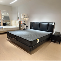 Lit King Size Moderne en Bois Massif et Cuir Vonliva - Meubles de Chambre à Coucher Personnalisables de Luxe pour Hôtel et Appartement, Confort Optimal