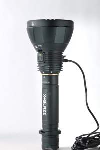 Lampe de poche LED extrême haute puissance 10,000 lumens en aluminium à usage industriel rechargeable USB charge IP67 étanche - Product Image 4