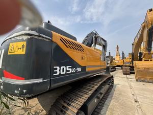 Excavatrice hydraulique Hyundai 300LC-9S d'occasion à haute efficacité avec cabine confortable pour les travaux d'infrastructure et de construction routière à grande échelle - Product Image 3
