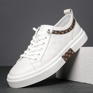 Chaussures décontractées en cuir blanc pour hommes, talon bas, semelle en caoutchouc antidérapante, chaussures bateau pour usage quotidien - Product Image 1