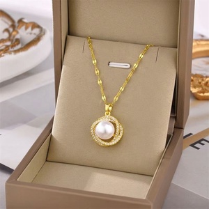 Collier en laiton plaqué or 18 carats anti-ternissement avec pendentif croix, cœur, papillon en zircon, collier de perles pour femme, cadeau de bijoux - Product Image 3