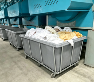 Carrito de Plástico con Estructura de Acero Inoxidable, con una Capacidad de Carga de 500-800 Kilogramos y una Capacidad de 680-1200 Litros - Product Image 4