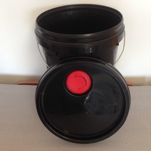 Ventes directes usine – Barils en plastique HDPE de 5 gallons de qualité alimentaire pour essence, peinture, revêtement, huile, eau – Couleur et logo personnalisables, avec poignée et couvercle - Product Image 2