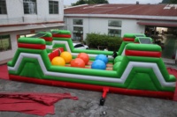 Course d'obstacles gonflable Wipeout Xtreme Ball Run Big Red Balls Leaps-N-Bounds Big Baller Wipeout Balles de sport