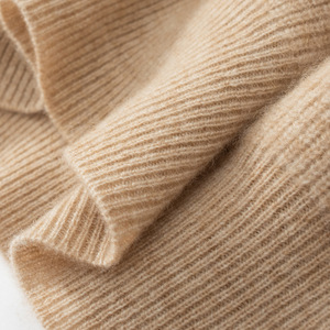 Maglione Oversize con Cappuccio da Donna in <span class=keywords><strong>Misto</strong></span> <span class=keywords><strong>Cashmere</strong></span> <span class=keywords><strong>e</strong></span> <span class=keywords><strong>Lana</strong></span> per Autunno <span class=keywords><strong>e</strong></span> Inverno, Pullover con Lavorazione a Trecce Raglan - Product Image 5