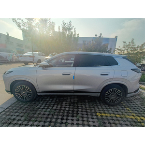 Auto Usado Dongfeng Fengshen L8 <span class=keywords><strong>PHEV</strong></span> 235/50 R19 Autonomía de 1339 km SUV de 5 Plazas Auto Usado en Stock  Desplazamientos Diarios Urbanos - Product Image 3