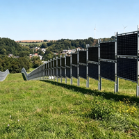 Système de montage de clôture photovoltaïque, support de panneau solaire pour clôture extérieure