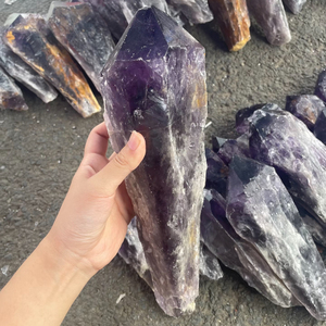 แท่งคริสตัลอเมทิสต์ธรรมชาติสำหรับตกแต่ง ทำมือ ใช้เป็นที่จับประตู หินบำบัด หินควอตซ์ สำหรับงาน DIY วิคคา รีกิ ขายส่ง - Product Image 6