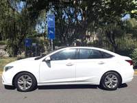 Changan Ruicheng CC 2018 Usado a Precio Accesible, 1.5T Gasolina, 6AT, Sedán, Volante a la Izquierda, en Buenas Condiciones, para Exportación, Auto Usado en Venta
