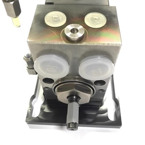 3HNA011835-001 Robot de Pintura por Pulverización IRB5500, Bomba de Engranajes 6CC con Motor, Modelo 220V/380V, 1 Año de Garantía, en Stock - Product Image 2