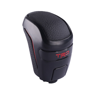 หัวเกียร์หนัง Trd สีดำพร้อมตะเข็บสีแดงสำหรับโตโยต้า ทาโคมา ไฮแลนเดอร์ดีไซน์ตามหลักสรีรศาสตร์ - Product Image 1