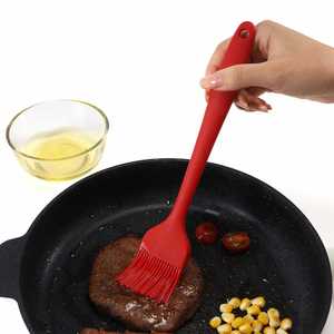 Food Grade Silicone Barbecue Oil Brush BBQ Grill Pastry Basting Oil Brush Non-stick Kitchen Cooking for Spreading Oil Brush - Product Image 4