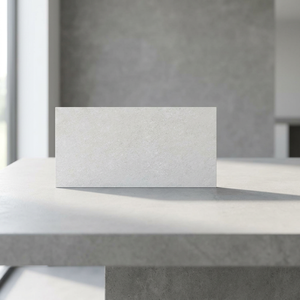 Próximamente en Alta Demanda: Baldosas de Porcelana Vitrificada Pulida y Esmaltada de Cerámica, 600x1200mm, Blanco Monch, Doble Carga, Antideslizantes, para Uso Exterior - Product Image 3