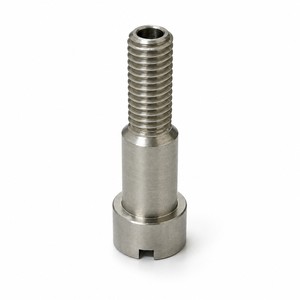 Vis à épaule étagée en acier inoxydable usinée CNC OEM de haute qualité, conception à fente de précision, passivation - Product Image 2