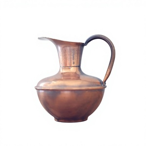 Pichet en Cuivre Vintage 1,7 L – Carafe Métallique Durable avec Design Classique Gravé – Écologique et Fait Main pour Boissons de Mariage et Fêtes - Product Image 6