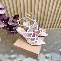Sandales pour femmes en cuir véritable à talon aiguille, bout pointu, avec boucle de créateur, strass et lanières croisées à la cheville, semelle extérieure en caoutchouc