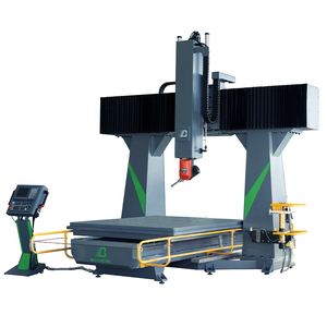 Routeur CNC 5 axes avancé avec entraînement par servomoteur pour des motifs 3D complexes et la production de composants marins - Product Image 1