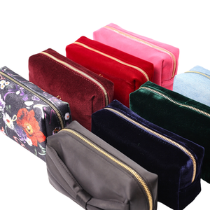 Custom Made Luxury Wine Red <strong>Velvet</strong> Rectangular Cosmetic <strong>Bag</strong> <strong>Make</strong> <strong>up</strong> Pouch Makeup Beauty Case with Gold Embroidery Logo - Product Image 6
