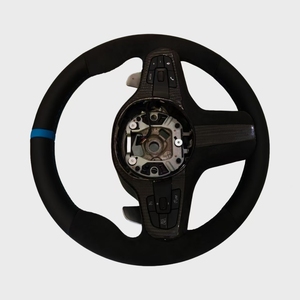 Volante Deportivo de Cuero de Tres Radios ZEKU de Alta Calidad que Define Tu <span class=keywords><strong>Ritual</strong></span> de Conducción - Product Image 2