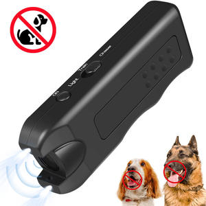 Dispositivo ultrasónico de entrenamiento repelente de mascotas para perros Control de ladridos agresivo con 4 niveles ajustables - Product Image 1