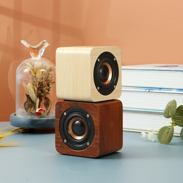 Q10 Wireless Speaker Home Theatre Computer Travel Outdoor Subwoofer Car Audio Party Mini Portable Gaming Wood Mobile Phone