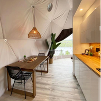 Dôme en verre de 6 m de diamètre avec cadre noir, maison en verre pour glamping, tente en verre avec salle de bain