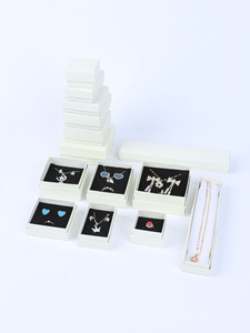 Boîte cadeau <span class=keywords><strong>à</strong></span> <span class=keywords><strong>bijoux</strong></span> carrée <span class=keywords><strong>à</strong></span> double couche avec couvercle - Product Image 2
