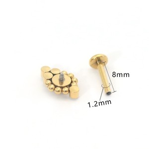 Clous d'oreilles en acier inoxydable avec motif floral en cristal pour piercing du cartilage, bijoux cadeau - Product Image 3