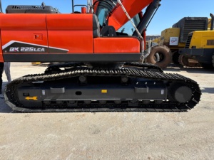 VENTA CALIENTE Usado Original Develon DX225 Excavadora tipo oruga Doosan Sistema hidráulico PLC y motor Fuerte fuerza de excavación Trabajo listo - Product Image 4