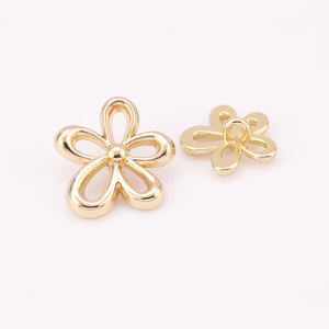 Hollow Flower Metal Buttons, Elegant <strong>Cocomelon</strong> Style Sew-On Buttons, High-End Metal Fasteners for Garment - Product Image 3